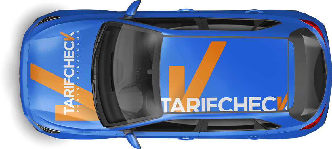 Ein blauers Auto mit der Aufschrift "Tarifcheck".